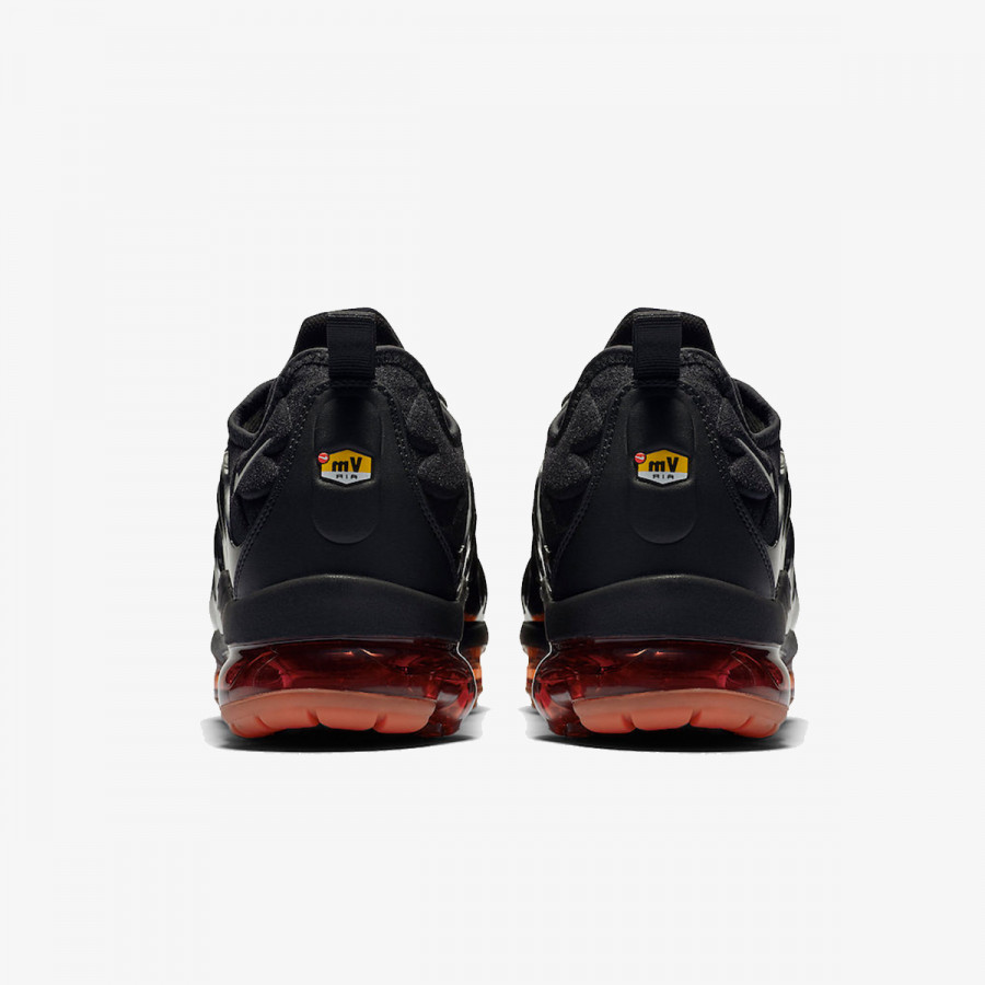 NIKE Air VaporMax Plus 