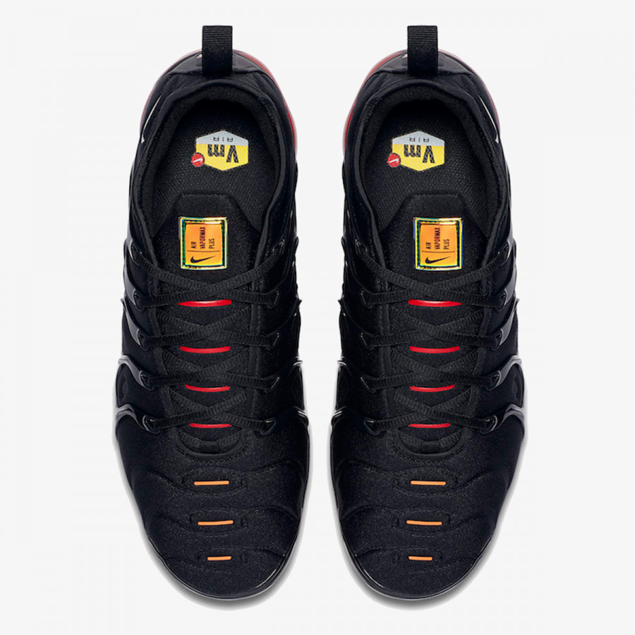 NIKE Air VaporMax Plus 