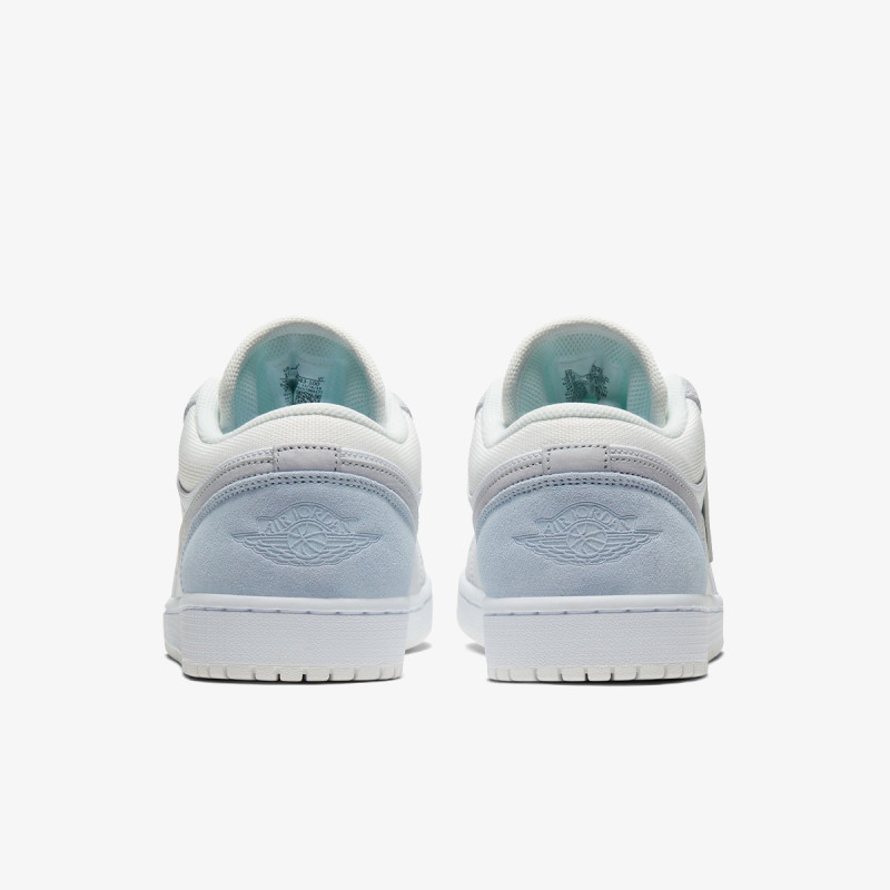NIKE Air Jordan 1 
