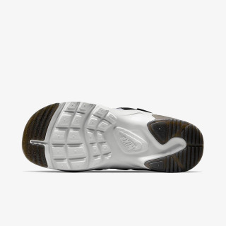 NIKE Canyon 