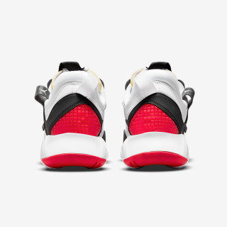 NIKE JORDAN MA2 