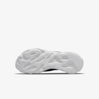 NIKE REACT LIVE 