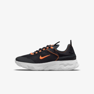 NIKE REACT LIVE 
