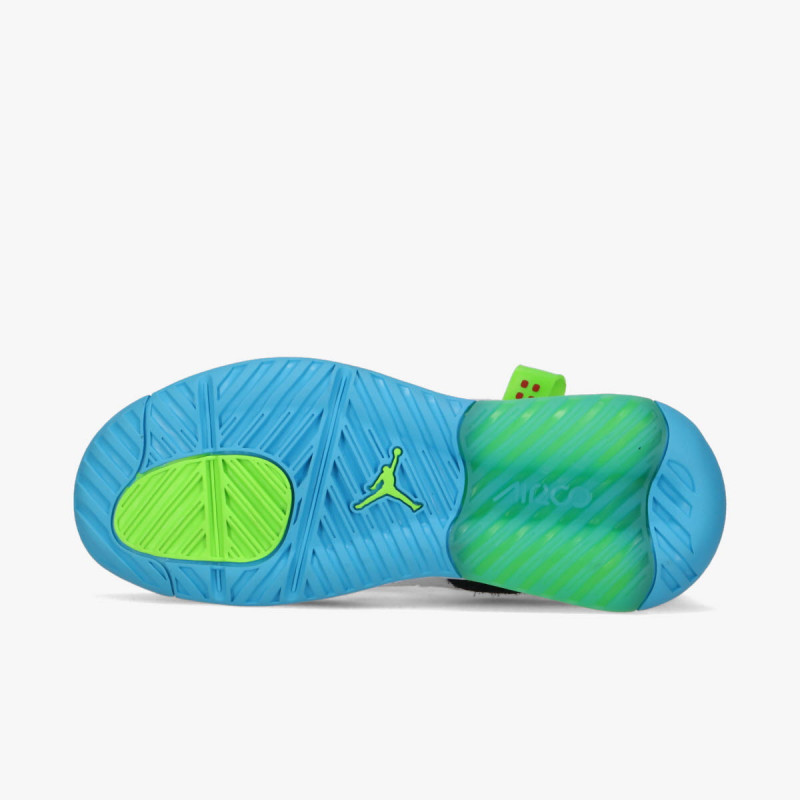 NIKE JORDAN MA2 