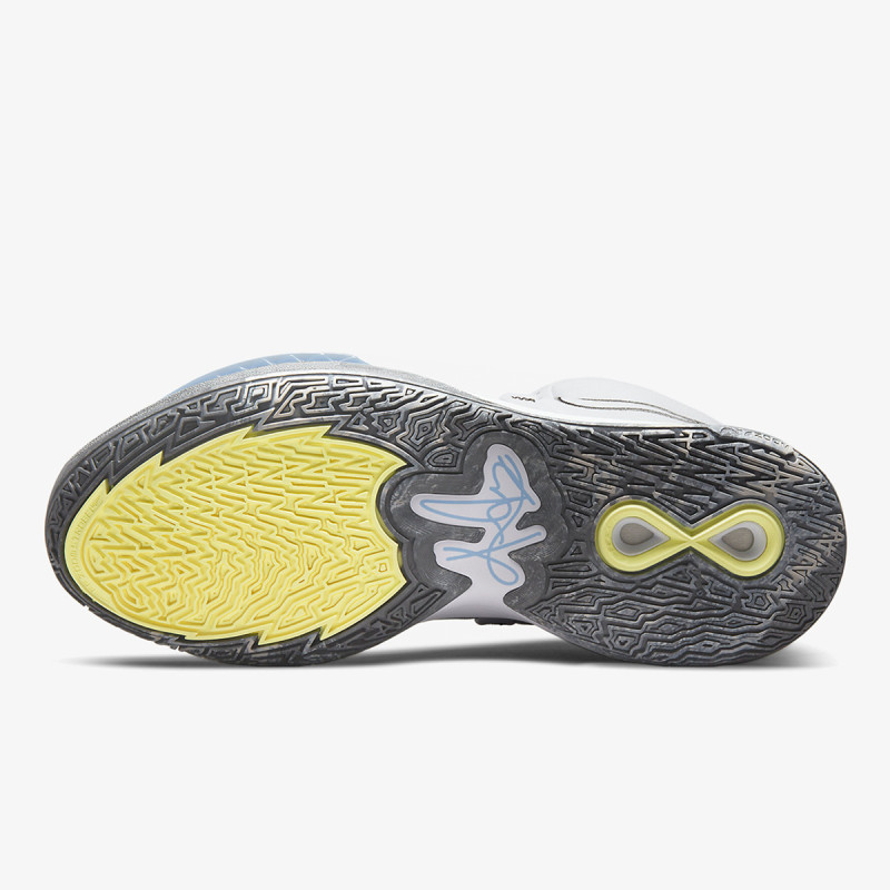 NIKE KYRIE 8 