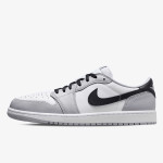 NIKE Air Jordan 1 Retro 