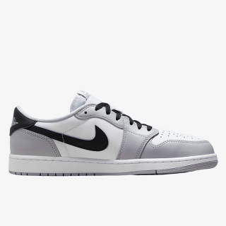 NIKE Air Jordan 1 Retro 