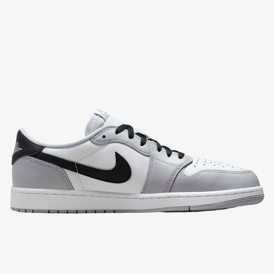 NIKE Air Jordan 1 Retro 