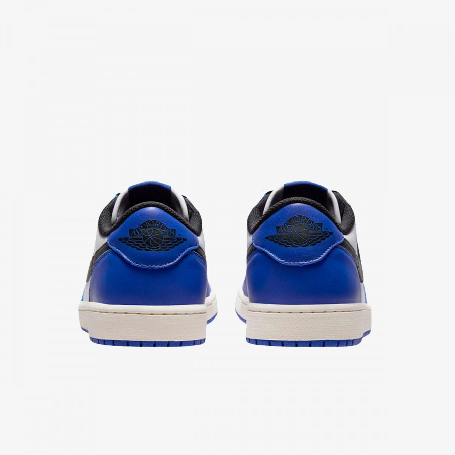 NIKE Air Jordan 1 Retro 