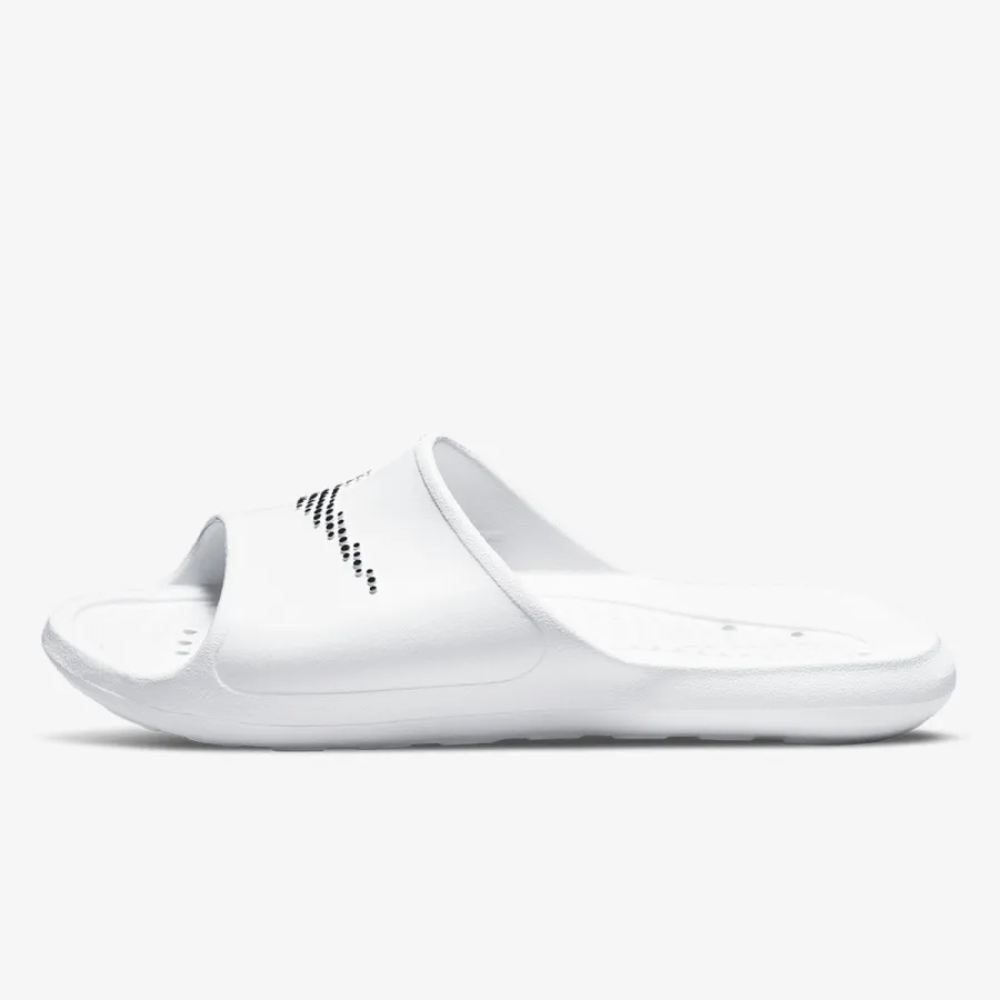 NIKE VICTORI ONE 