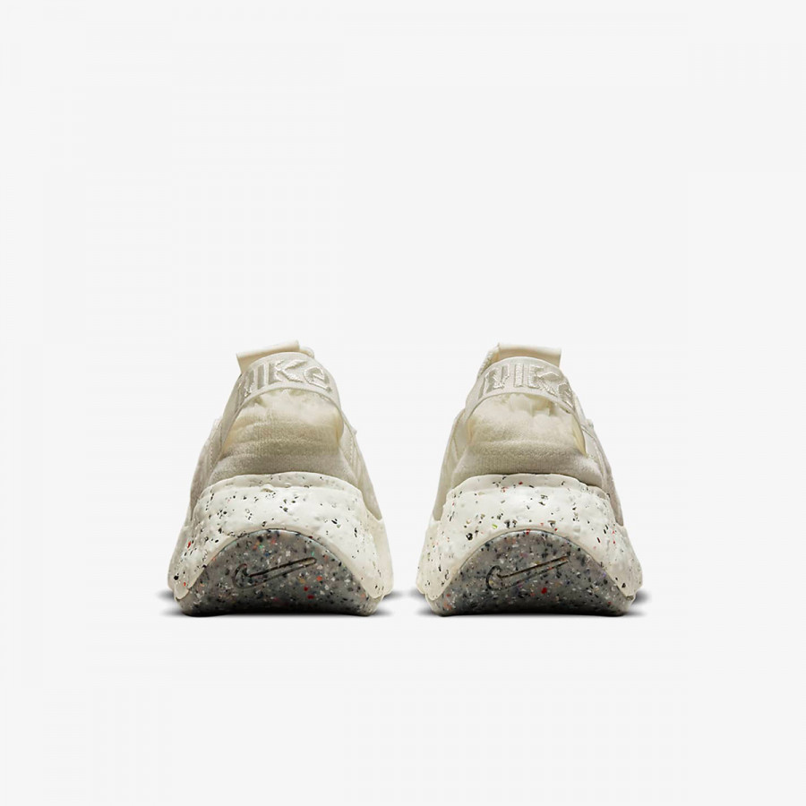 NIKE Space Hippie 04 