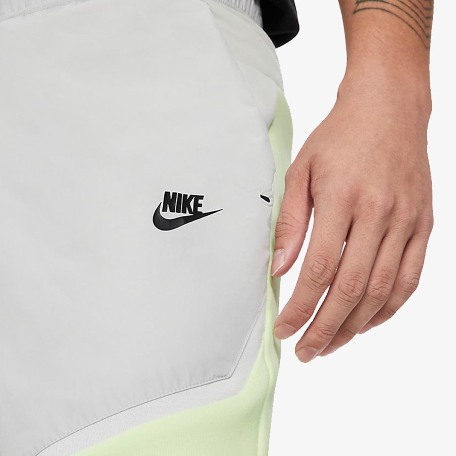 NIKE Sportswear Tech Fleece 