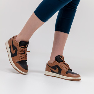 NIKE Air Jordan 1 