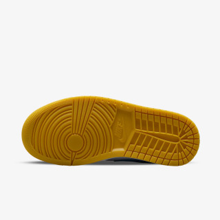 NIKE WMNS AIR JORDAN 1 LOW 