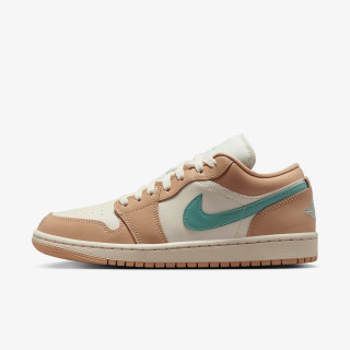 NIKE WMNS AIR JORDAN 1 LOW 