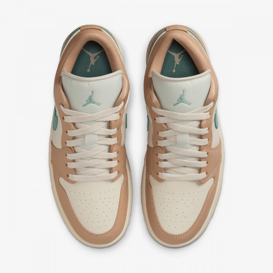 NIKE WMNS AIR JORDAN 1 LOW 