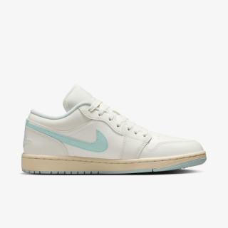 NIKE WMNS AIR JORDAN 1 LOW 