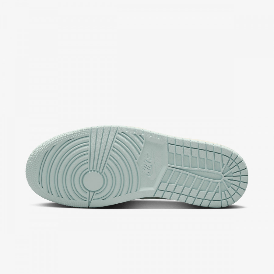 NIKE WMNS AIR JORDAN 1 LOW 