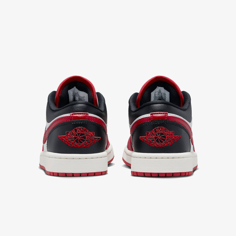 NIKE Air Jordan 1 