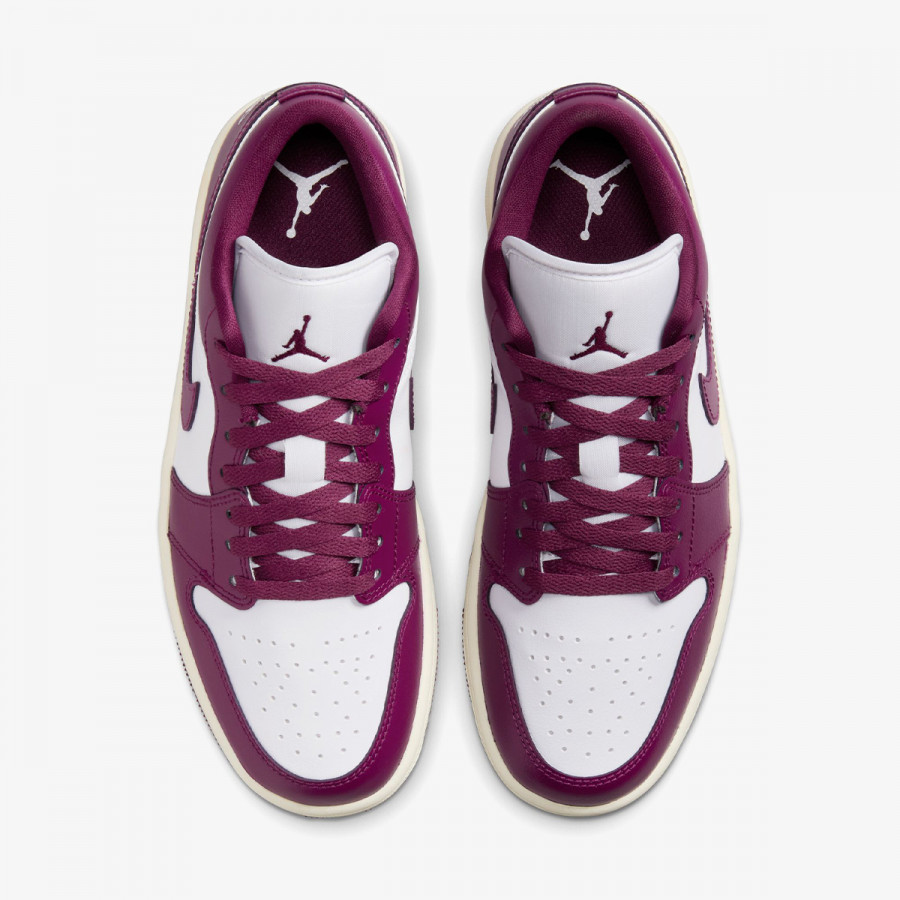 NIKE Air Jordan 1 