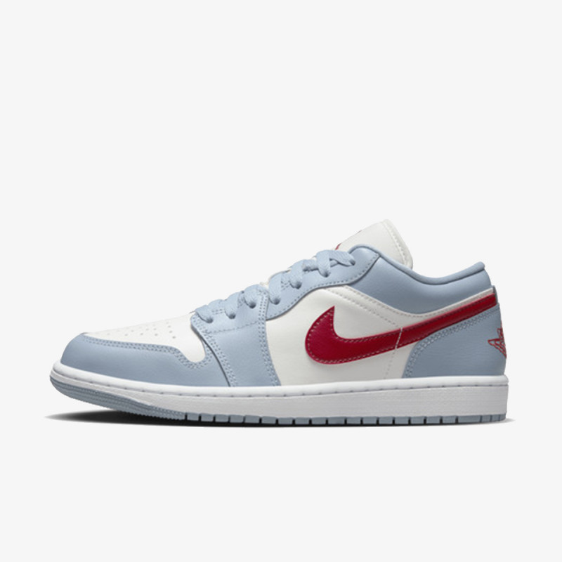 NIKE Air Jordan 1 Low 