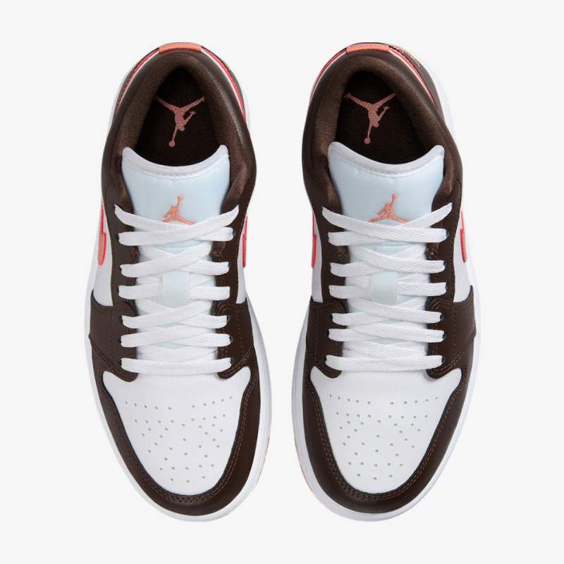 NIKE WMNS AIR JORDAN 1 LOW 