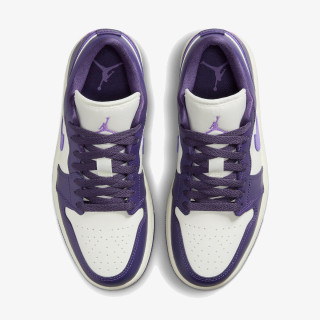 NIKE WMNS AIR JORDAN 1 LOW 