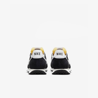 NIKE Waffle Trainer 2 