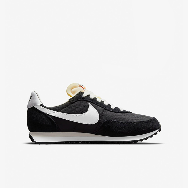 NIKE Waffle Trainer 2 