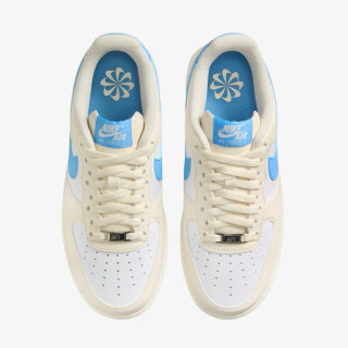 NIKE Air Force 1 '07 