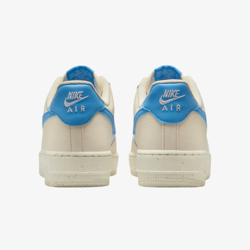 NIKE Air Force 1 '07 