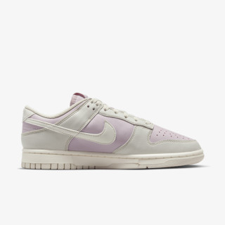 NIKE Dunk Low Next Nature 