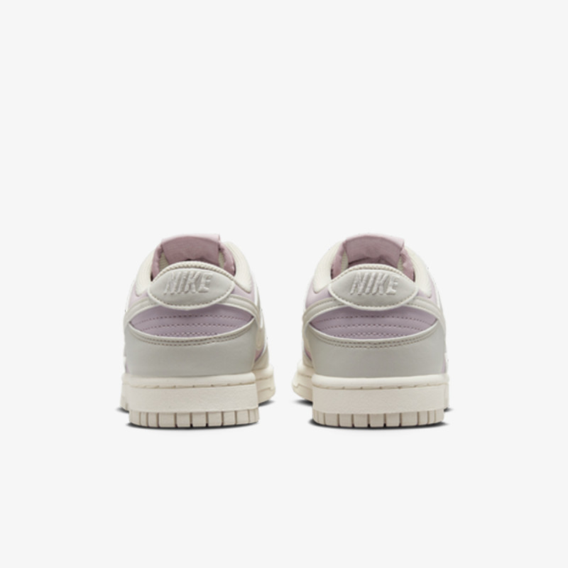 NIKE Dunk Low Next Nature 