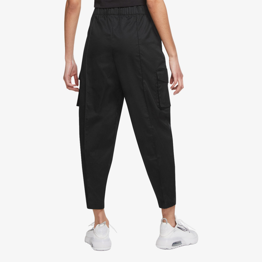 NIKE Sportswear Essential 