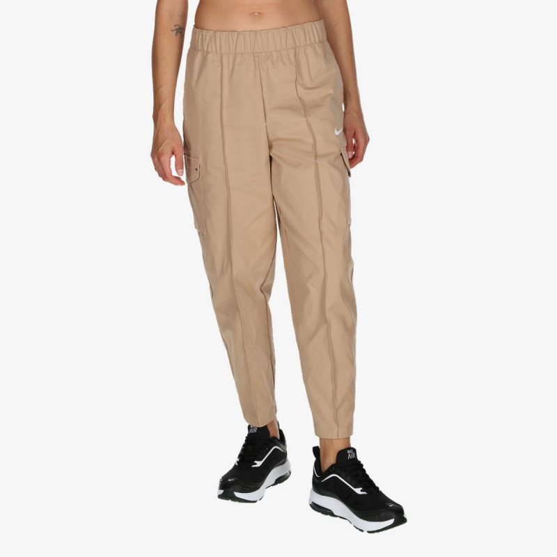 NIKE Sportswear Essential 
