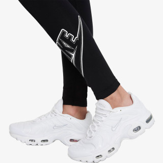 NIKE Favorites 