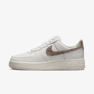NIKE Air Force 1 '07 