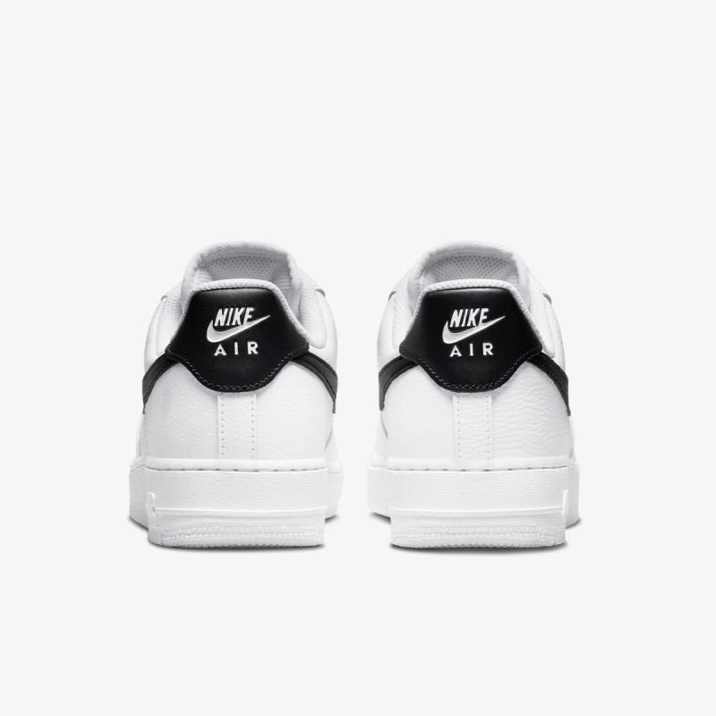 NIKE Air Force 1 '07 