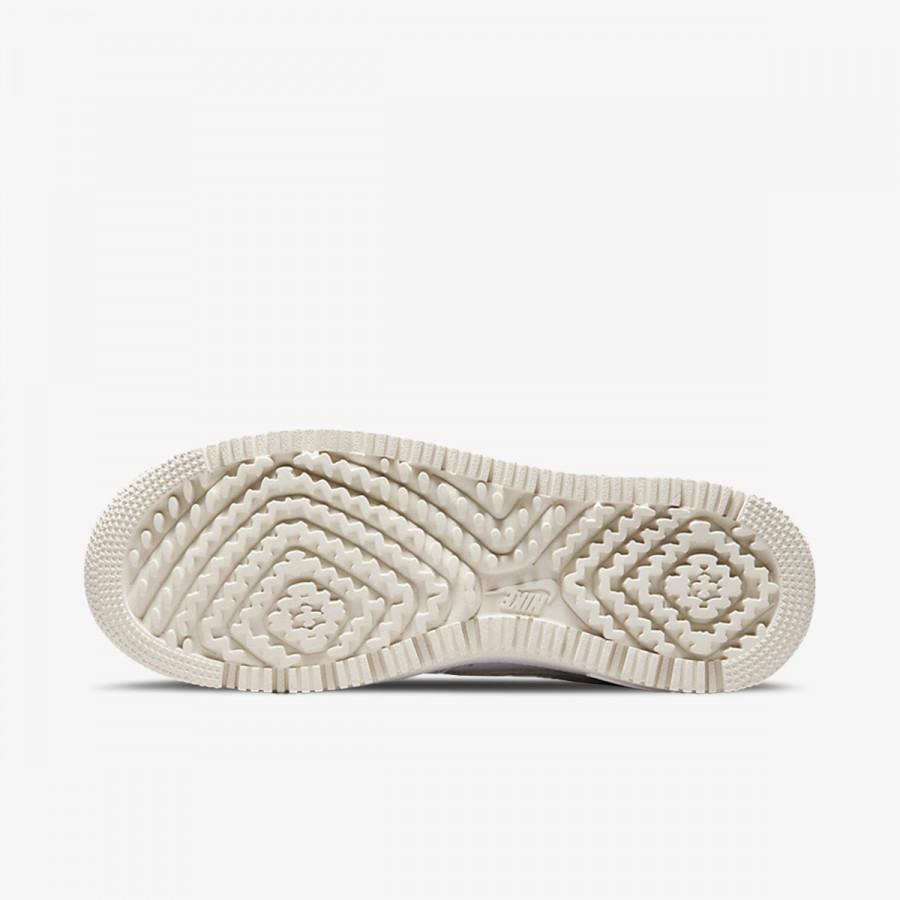 NIKE AIR FORCE 1 LUXE 