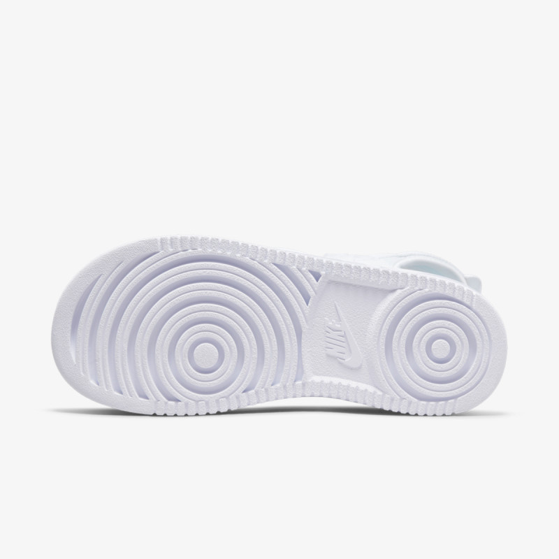 NIKE Icon Classic 