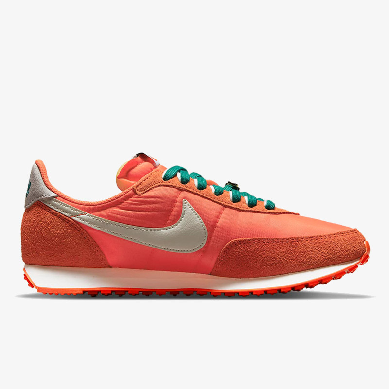 NIKE Waffle Trainer 2 