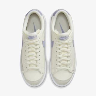 NIKE Blazer Low Platform 