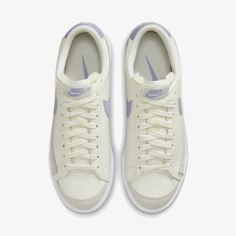NIKE Blazer Low Platform 