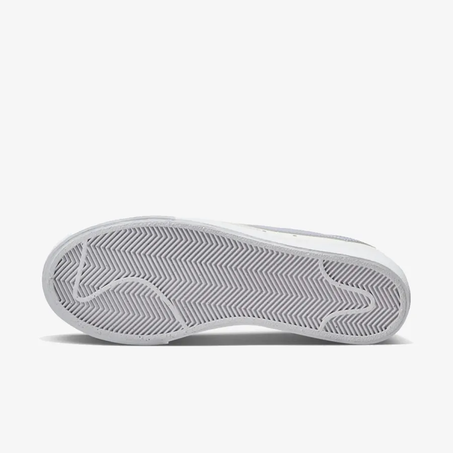 NIKE Blazer Low Platform 