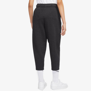 NIKE Sportswear Collection Essentials Fleece