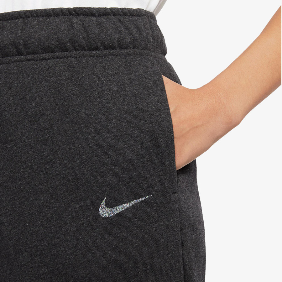 NIKE Sportswear Collection Essentials Fleece