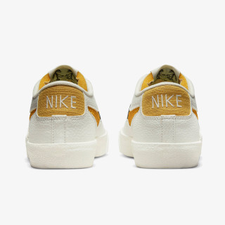 NIKE BLAZER LOW '77 SE NSC 