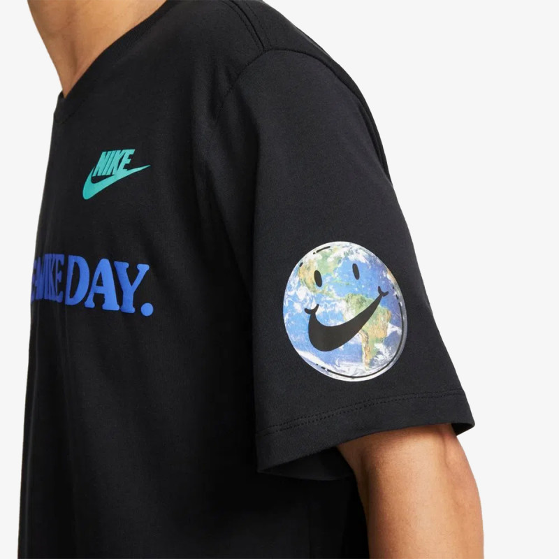 NIKE M NSW TEE ESS+ STMT 4 