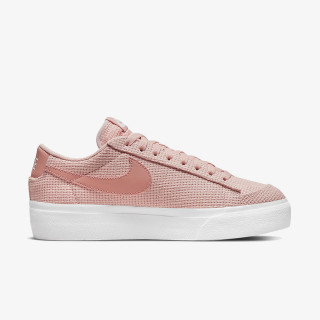 NIKE Blazer Low Platform 