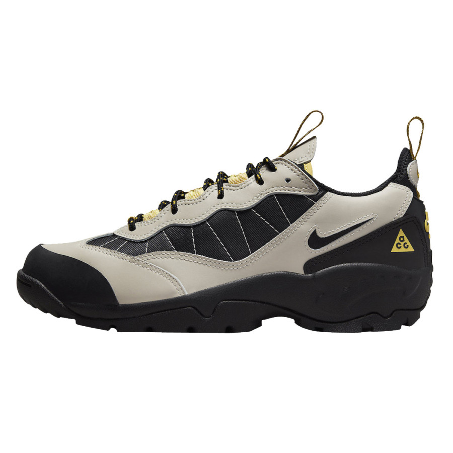 NIKE ACG AIR MADA 